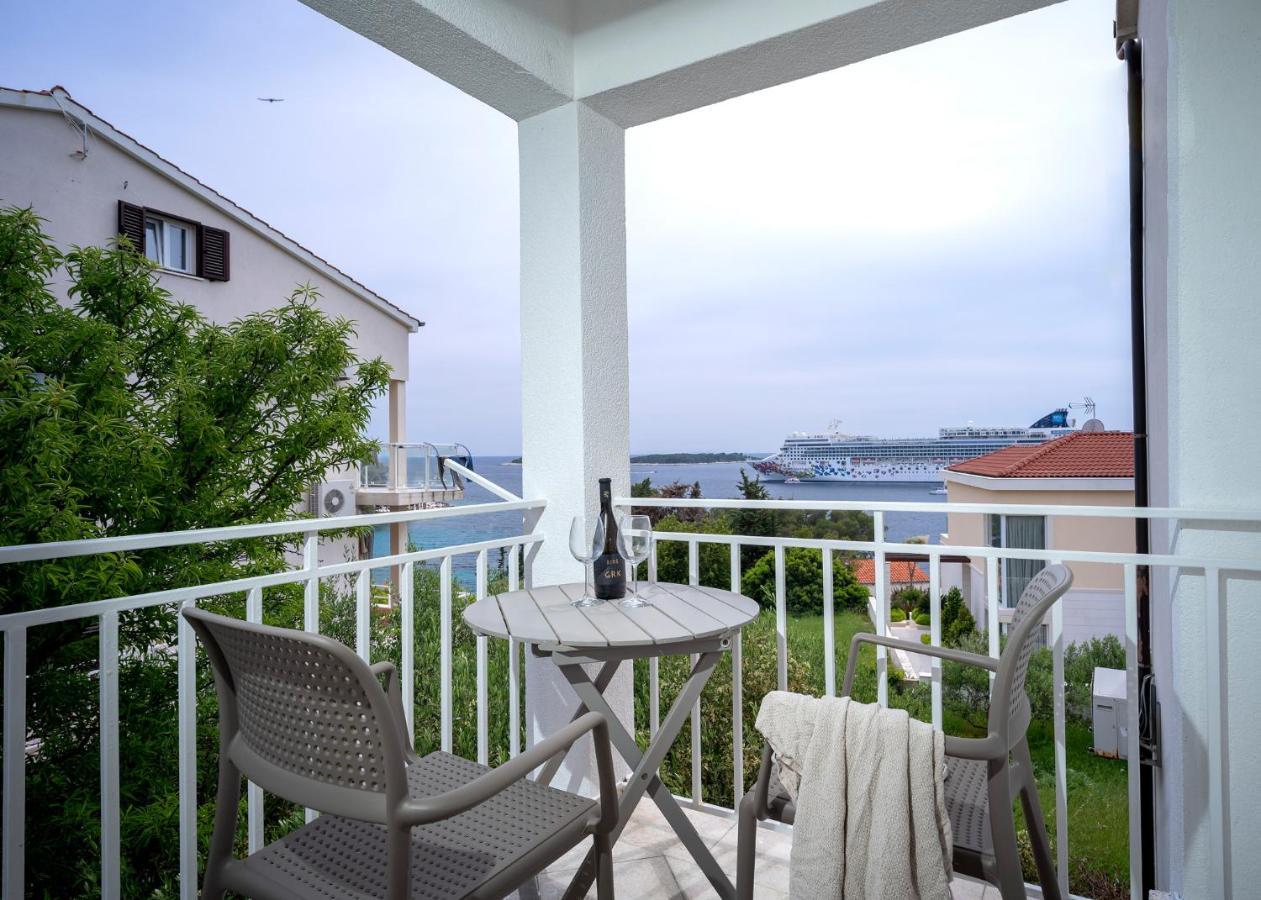 Feelhvar Along Bluelagoon Beach Hvar Town Dış mekan fotoğraf