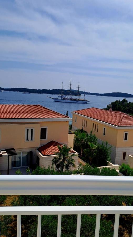 Feelhvar Along Bluelagoon Beach Hvar Town Dış mekan fotoğraf