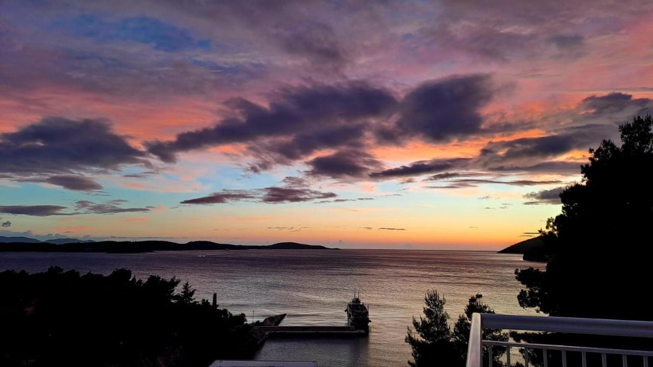 Feelhvar Along Bluelagoon Beach Hvar Town Dış mekan fotoğraf